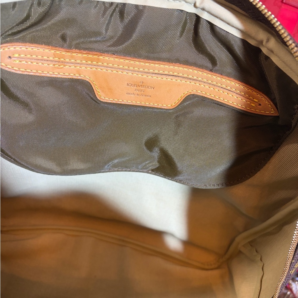 Louis Vuitton Evasion Monogram Travel Bag - Picture 15 of 16